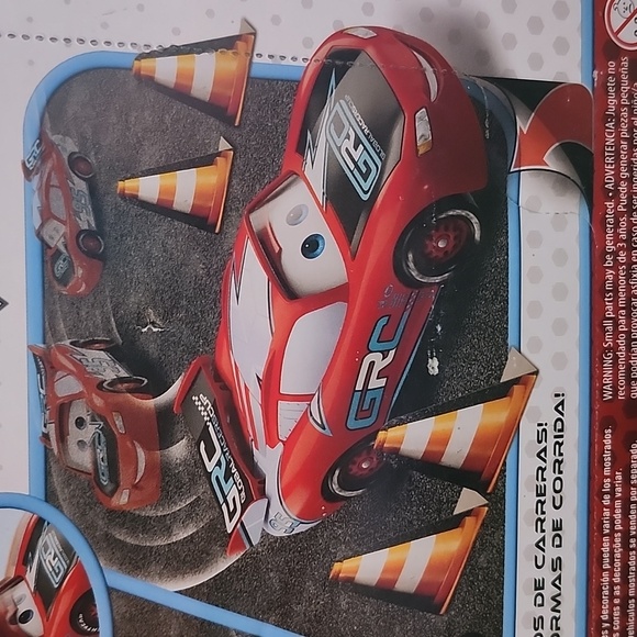 Disney Pixar Cars Drift & Race Lightning McQueen Toy Car - Picture 6 of 8